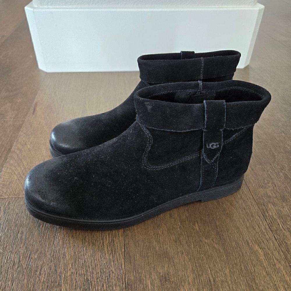 UGG Josephine Cuff boots size 39
